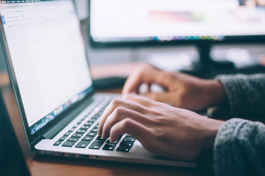 Membuat Cover Letter Khusus untuk Pencari Kerja