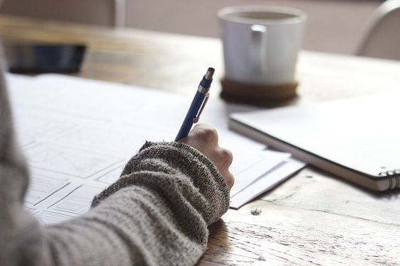 Bukan hanya deskripsi kehidupan, melainkan bisa dikatakan juga sebagai marketing document.